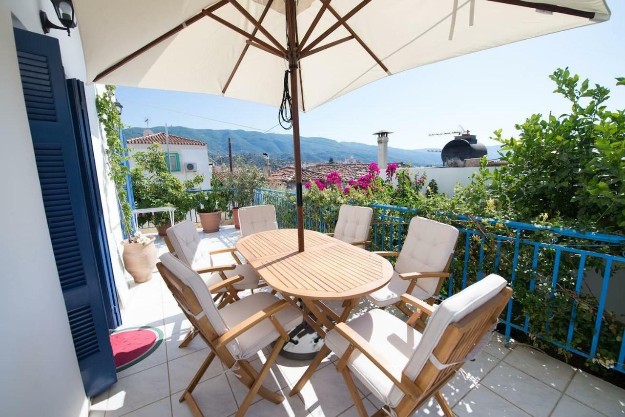 Aquarella-Stylish Veranda Apartment In Centre Of Poros Town Exteriér fotografie